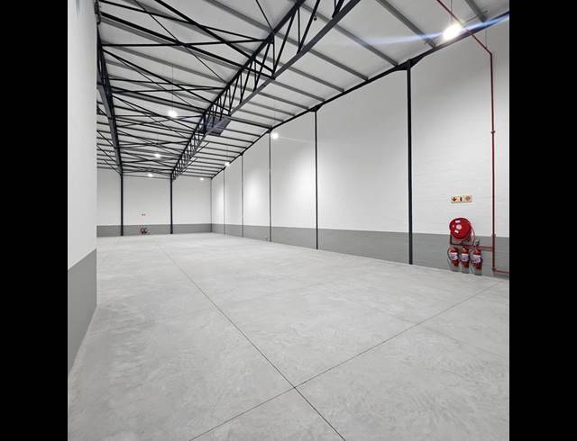INDUSTRIAL PROPERTY TO RENT IN STIKLAND INDUSTRIAL